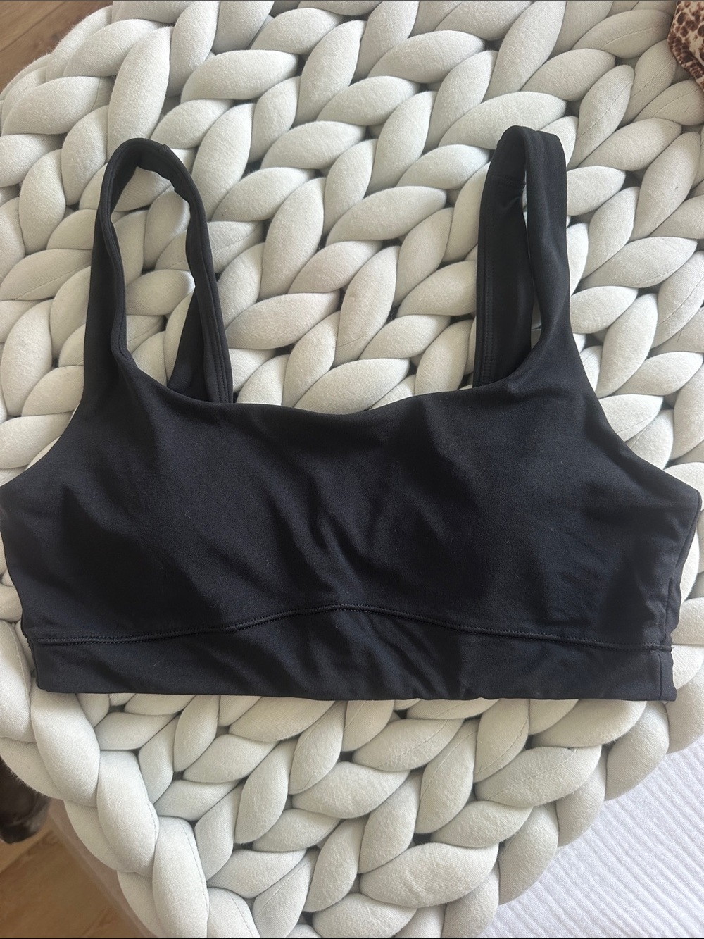 Vuori Black Scoop Neck Bra
